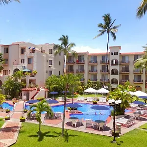 plaza-santa-maria.hotelspuertovallarta.org/